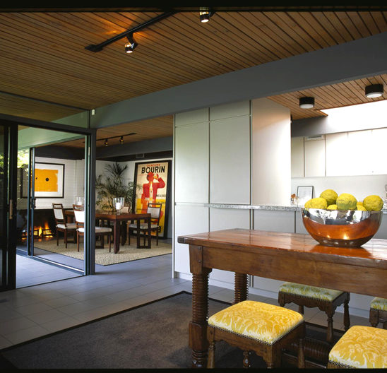 Kitchen Bar-1